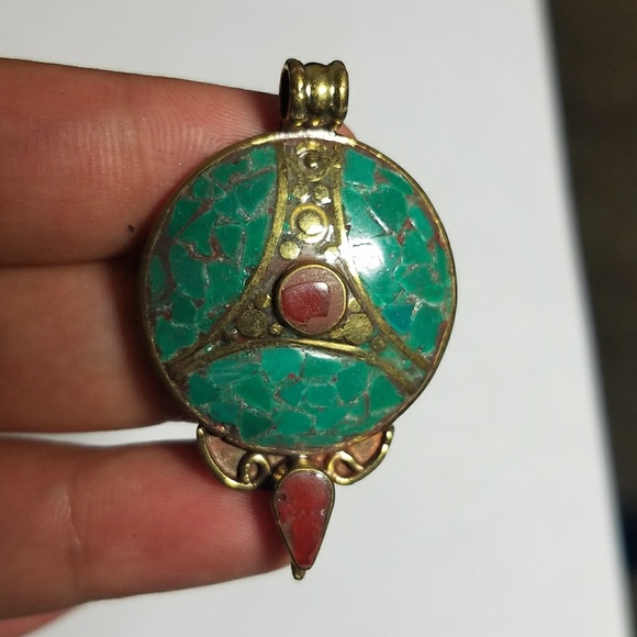 Jewelry - Vintage handmade tibetan pendent